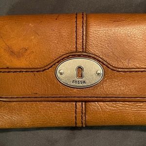 Fossil wallet (brown leather)